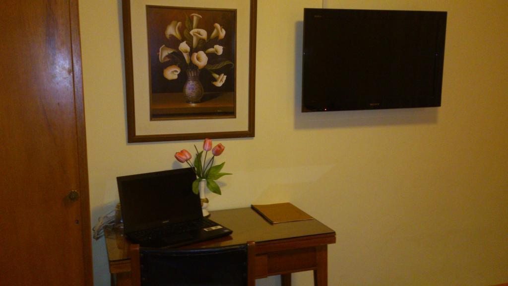 Copacabana Hotel Tacna Eksteriør bilde