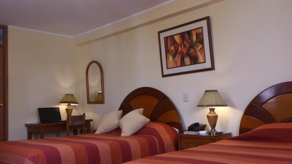 Copacabana Hotel Tacna Eksteriør bilde