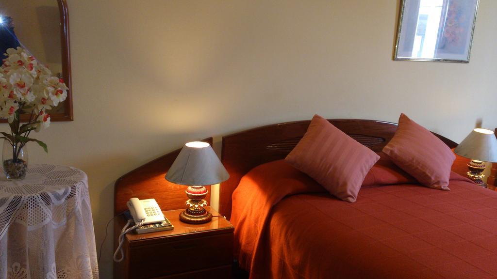 Copacabana Hotel Tacna Eksteriør bilde