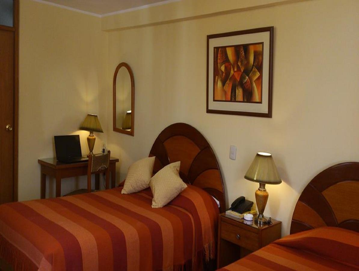 Copacabana Hotel Tacna Eksteriør bilde
